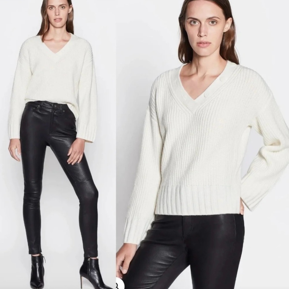 NWOT $395 Equipment Nigel Ivory Cashmere Wool Sweater XS 20” Pit  to Pit